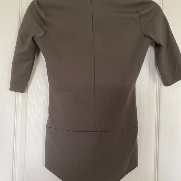 Babaton Grey V-Neck Bodysuit with Mid Length Sleeves and Back Zipper XS - Picture 6 of 10